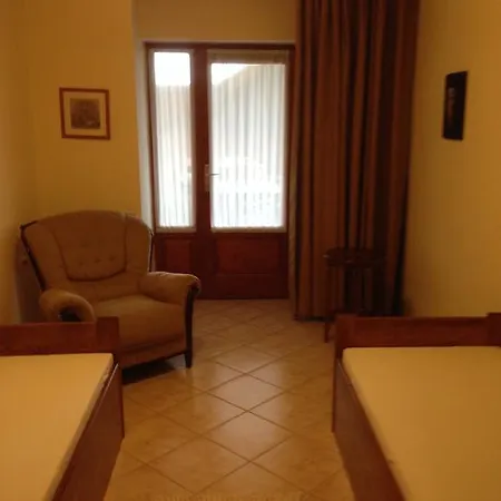 ベッド・アンド・ブレックファスト Juhasz Fogado