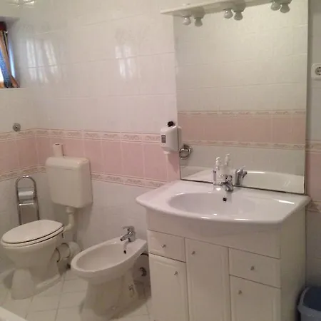 ベッド・アンド・ブレックファスト Juhasz Fogado Fonyód