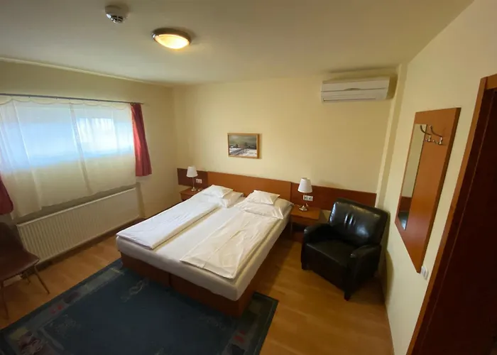 Juhász Alojamento de Acomodação e Pequeno-almoço Fonyód