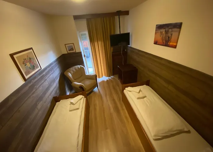 Juhász Alojamento de Acomodação e Pequeno-almoço Fonyód