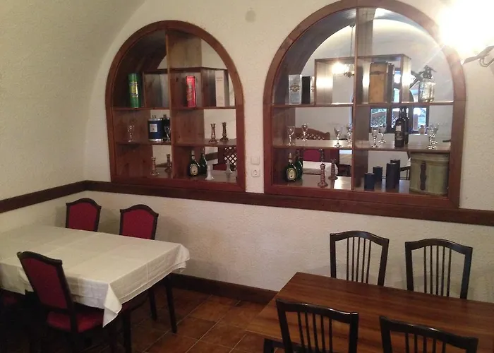 Alojamento de Acomodação e Pequeno-almoço Juhász 4*